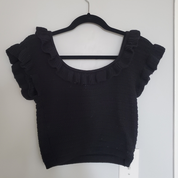  Ruffle-trimmed Crop Top - Picture 3 of 4